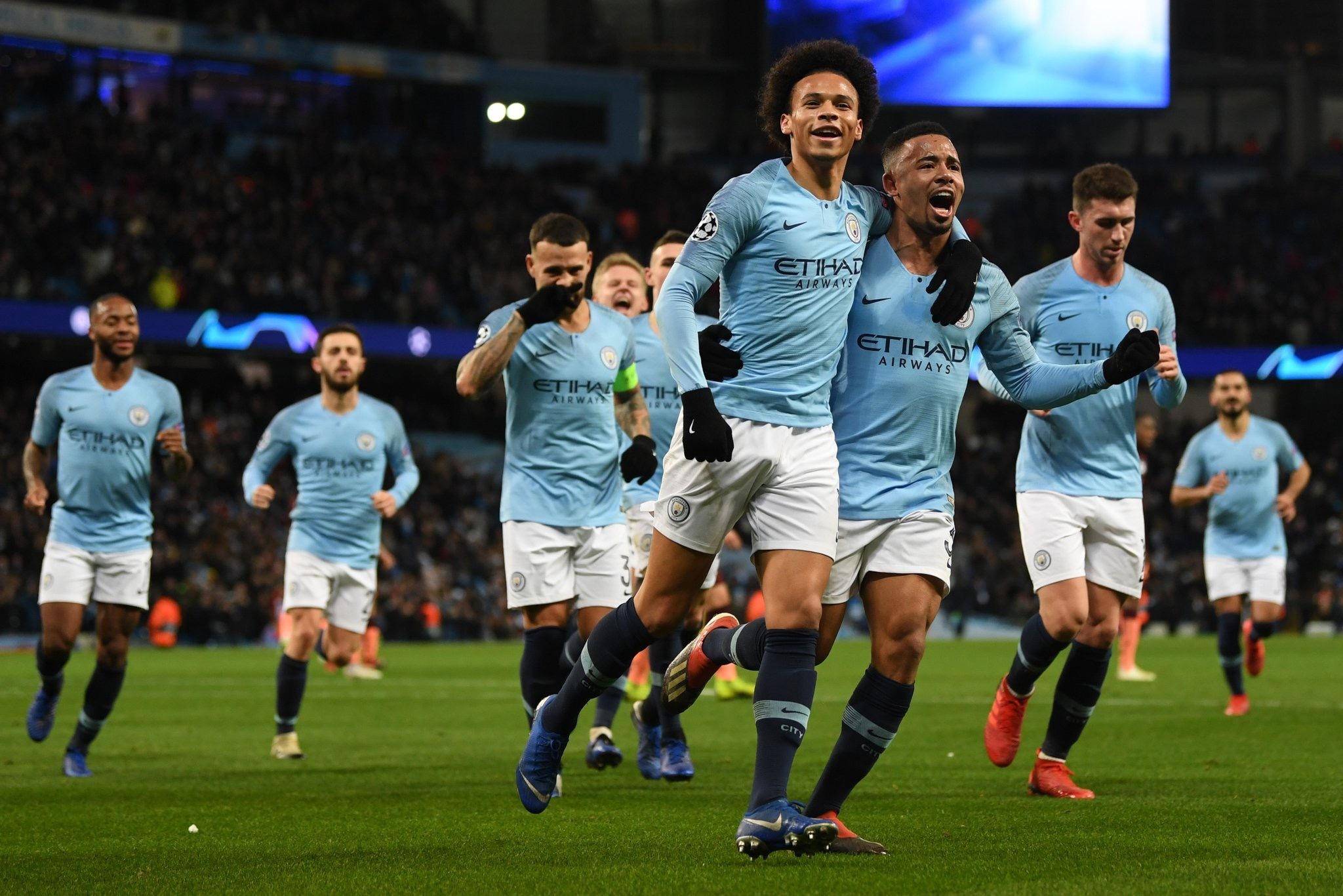 轻且充满活 轻且充满活